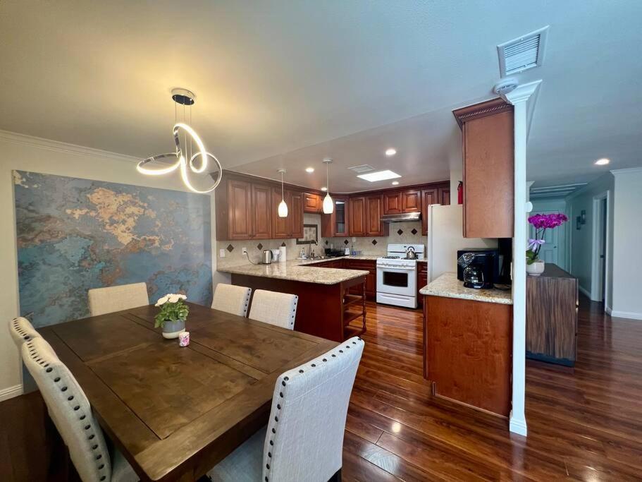 Easy Access To Everywhere West Covina Exterior photo