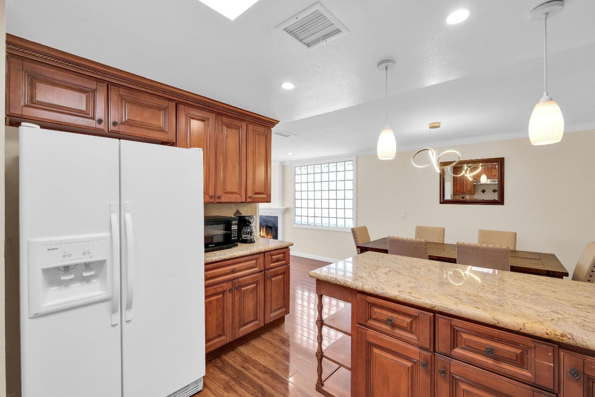 Easy Access To Everywhere West Covina Exterior photo