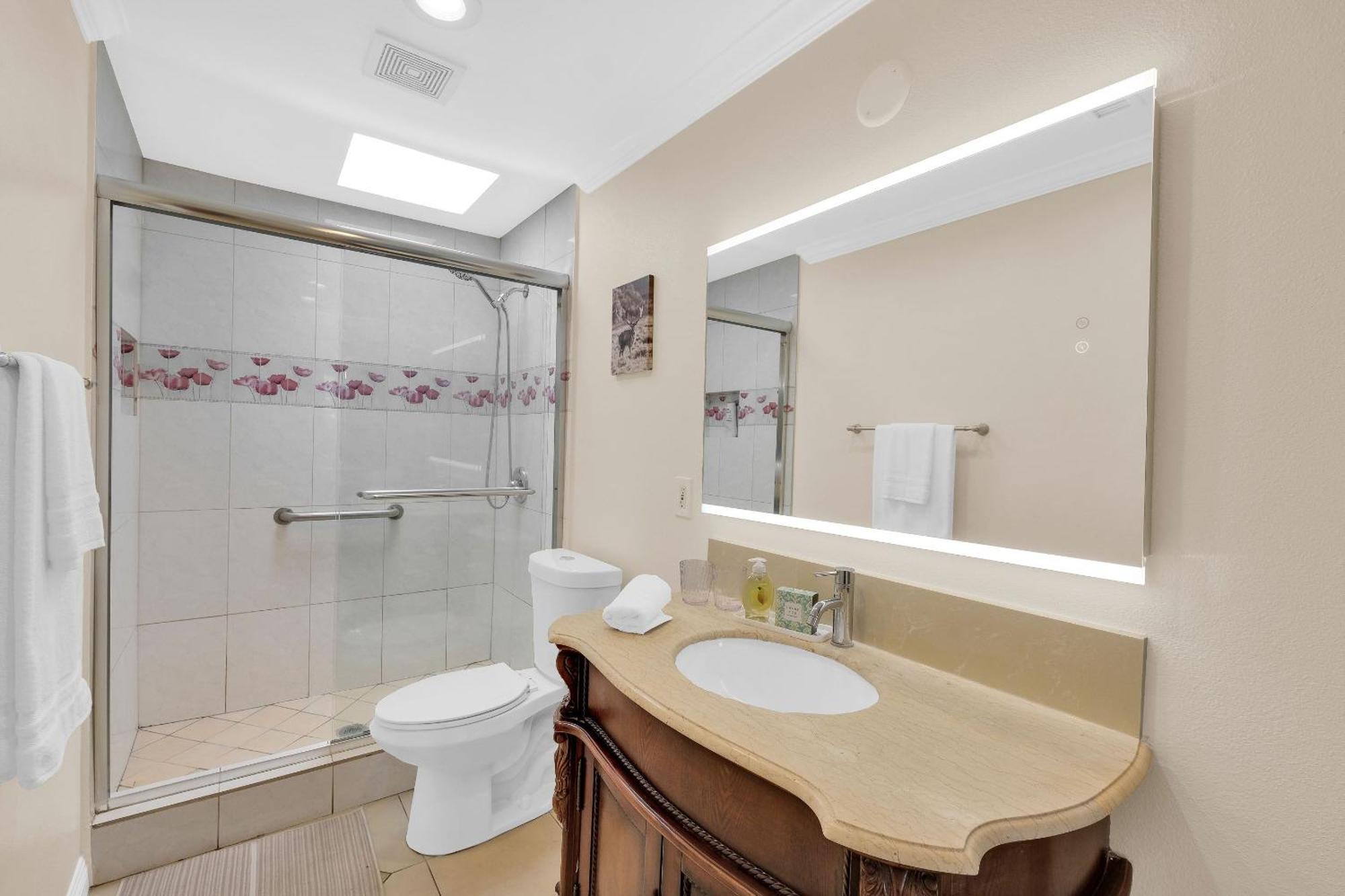 Easy Access To Everywhere West Covina Exterior photo