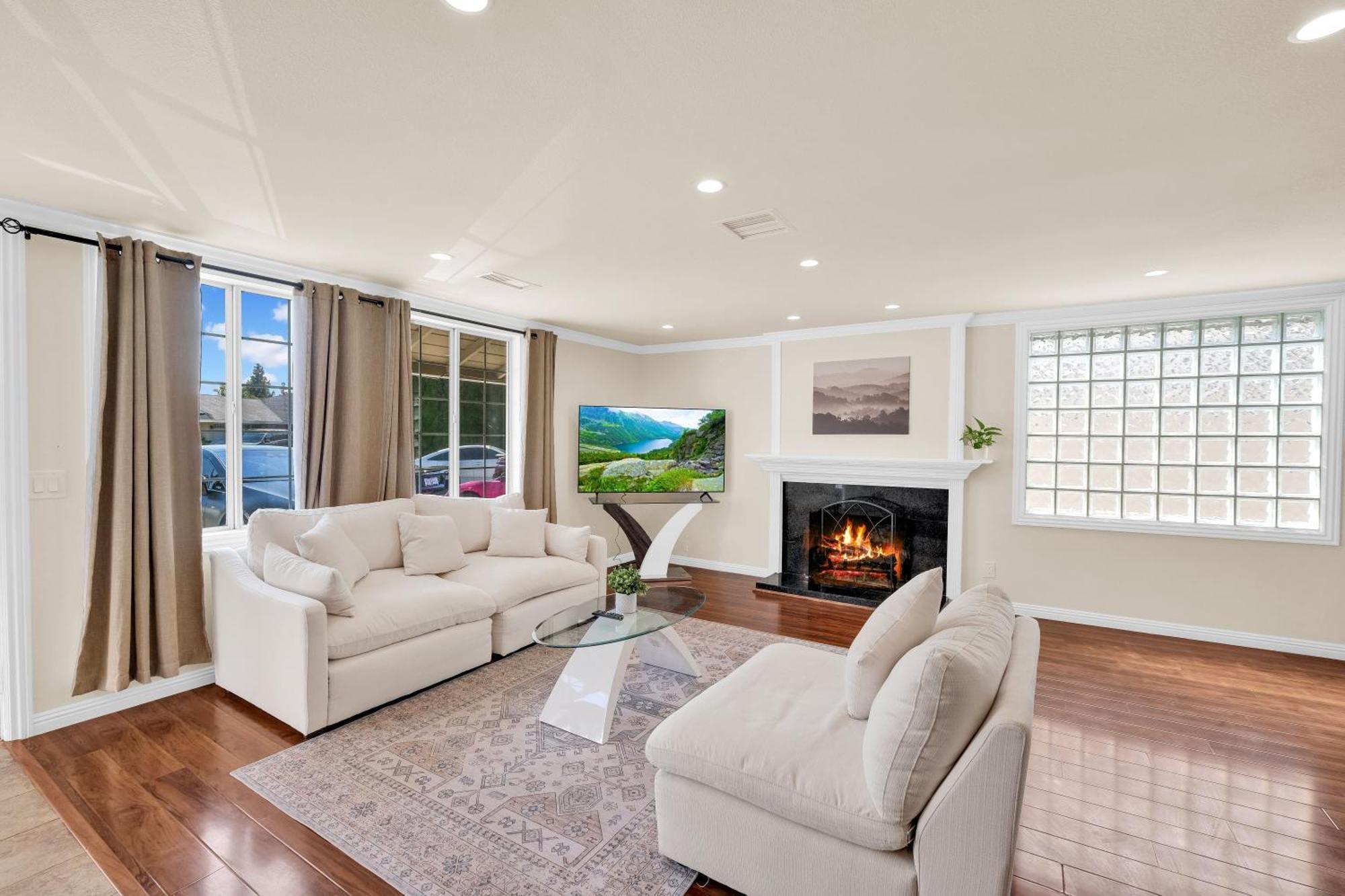 Easy Access To Everywhere West Covina Exterior photo